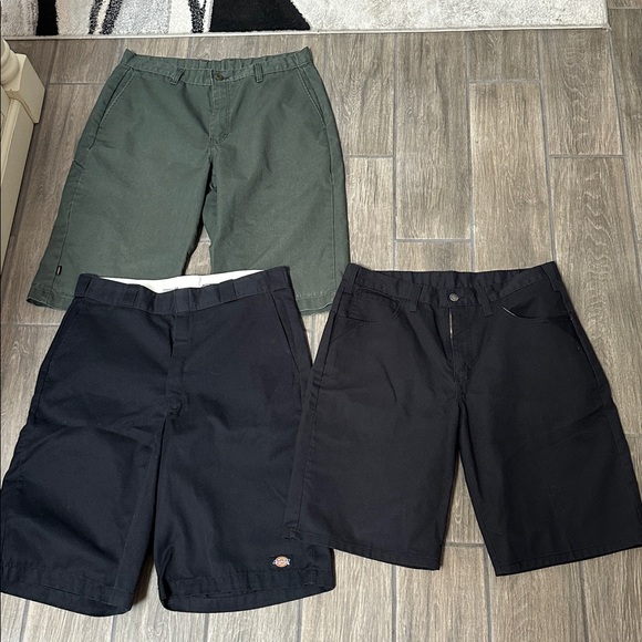 Dickies men’s shorts bundle. Green size 36. 2 black see measurements on pics - Picture 1 of 13